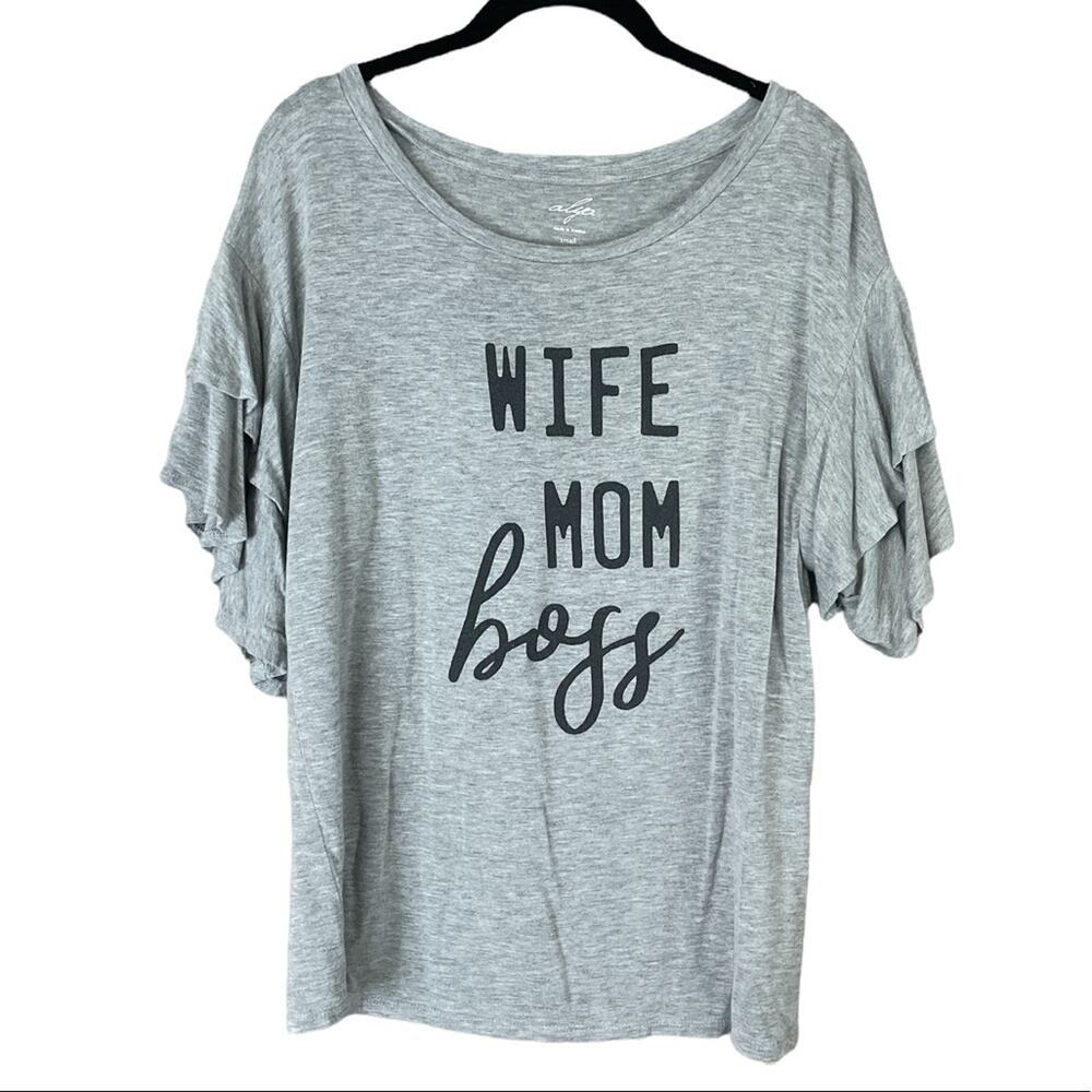 Alya Wife Mom Boss Gray Tiered Sleeve Top Size Small